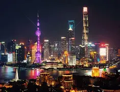 上海久事发布备战花絮；关键时刻迎来里程碑；德甲任务艰巨；轮换策略成焦点