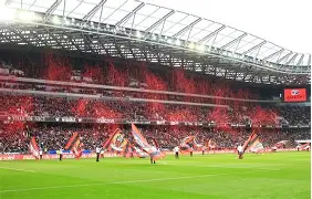 转会期尼斯刷新队史纪录——法甲节点到来；悬念犹存；年轻球员得到机会